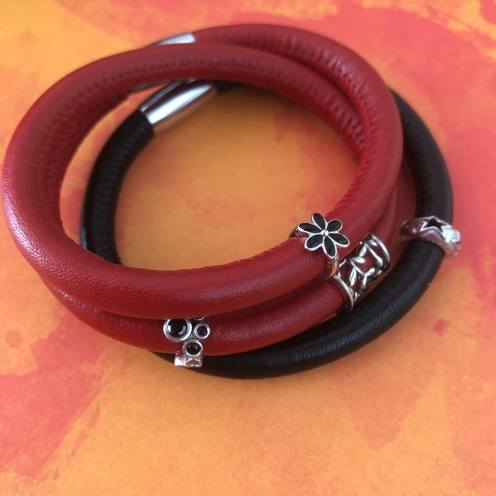 Endless Jewelry red dbl wrap and black single